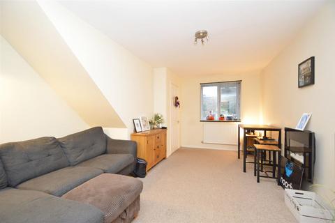 2 bedroom end of terrace house for sale, Lambourn Drive, Shrewsbury