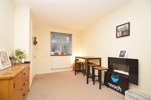 2 bedroom end of terrace house for sale, Lambourn Drive, Shrewsbury