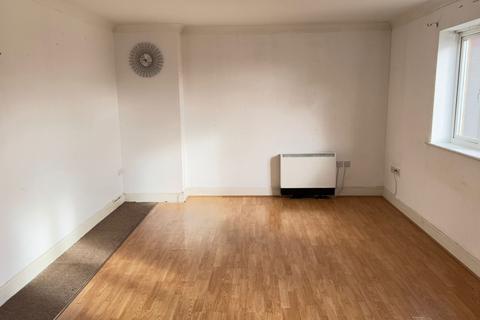 2 bedroom flat for sale, London, RM7