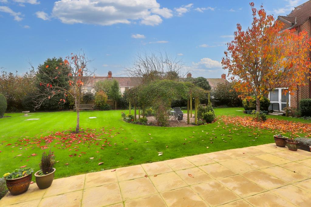 Communal gardens (Autumn)