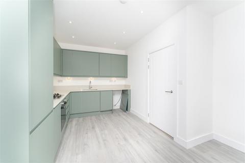 2 bedroom apartment for sale, Conolly Road, Hanwell