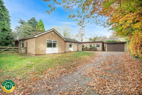 5 bedroom detached bungalow for sale, Partridge Flatt Road, Doncaster