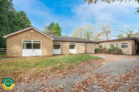 5 bedroom detached bungalow for sale, Partridge Flatt Road, Doncaster