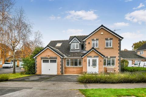 4 bedroom detached house for sale, Lingfield Crescent, Off Tadcaster Road