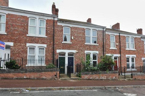 2 bedroom ground floor flat to rent, Hyde Park Street, Gateshead NE8