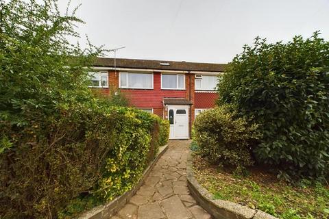 3 bedroom house for sale, Fairlop Close, Hornchurch