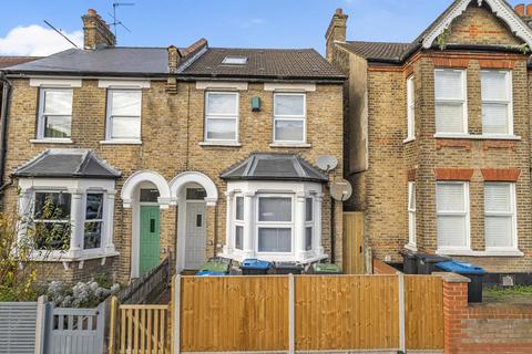 2 bedroom flat for sale, Woodville Road, Thornton Heath