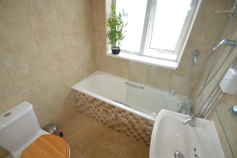 1 bedroom in a house share to rent, Southview Close, Southwick, Brighton