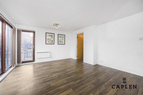 2 bedroom apartment to rent, Gaselee Street, London