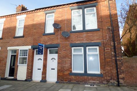 2 bedroom flat to rent, Collingwood Street, South Shields