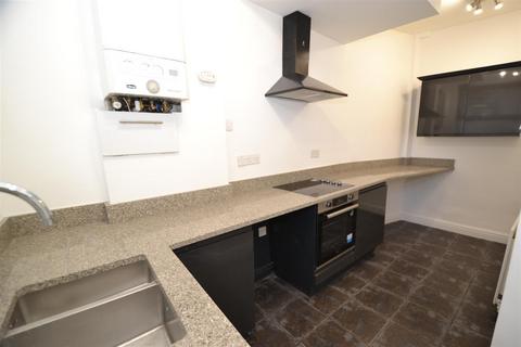 1 bedroom end of terrace house for sale, High Street, Queensbury, Bradford