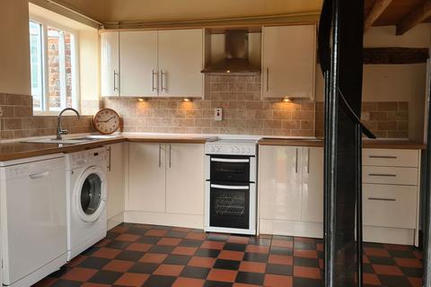 3 bedroom terraced house to rent, Beedon RG20