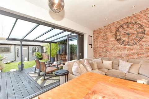 4 bedroom terraced house for sale, Hewett Road, Portsmouth, Hampshire