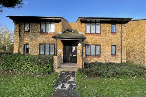 1 bedroom flat to rent, Cheltenham Close, New Malden, KT3