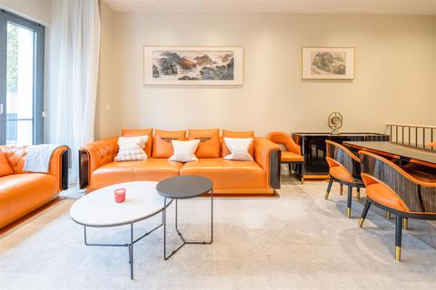 3 bedroom apartment to rent, 80 Holland Park, London, W11