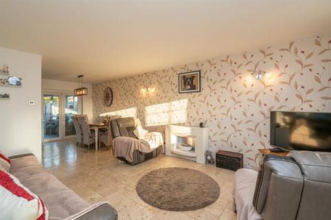 61a Bower Lane, Eaton Bray, Dunstable, LU6 1RB