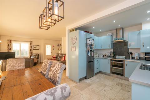 61a Bower Lane, Eaton Bray, Dunstable, LU6 1RB