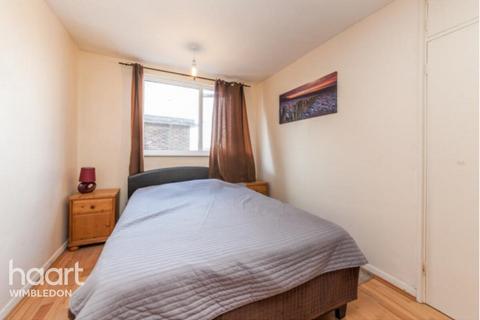 2 bedroom flat to rent, Heathfield Road, LONDON