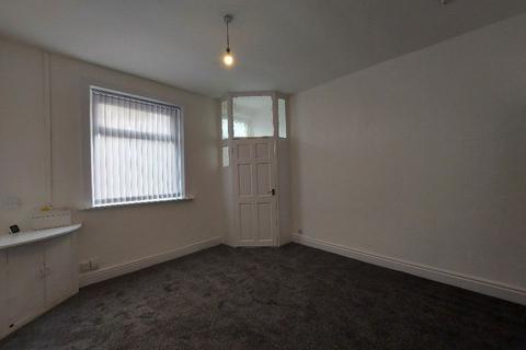 2 bedroom terraced house to rent, Parliament Street, Burnley BB11