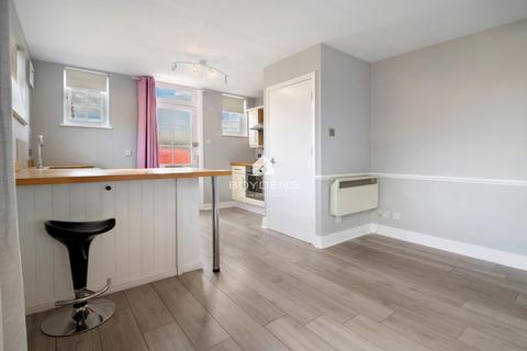 1 bedroom maisonette for sale, Coggeshall Road, Colchester CO5