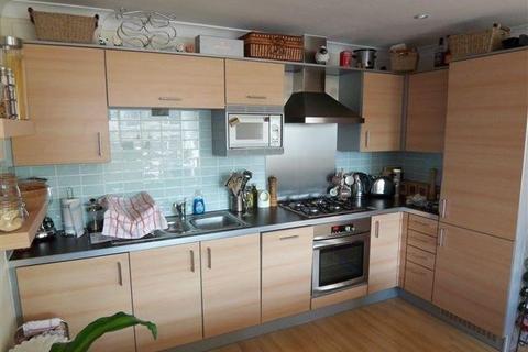 1 bedroom flat to rent, St Judes Road, Egham TW20