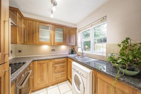 1 bedroom flat to rent, Chiltern Court, Pages Hill Muswell Hill N10