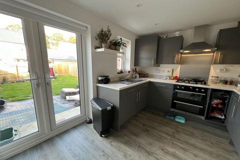 3 bedroom semi-detached house for sale, Bretherton Way, Llantilio Pertholey, Abergavenny, NP7