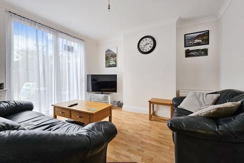 2 bedroom maisonette for sale, Glenwood Close, Wealdstone HA1