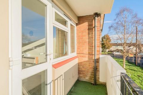 2 bedroom flat for sale, Littlemore,  East Oxford,  OX4