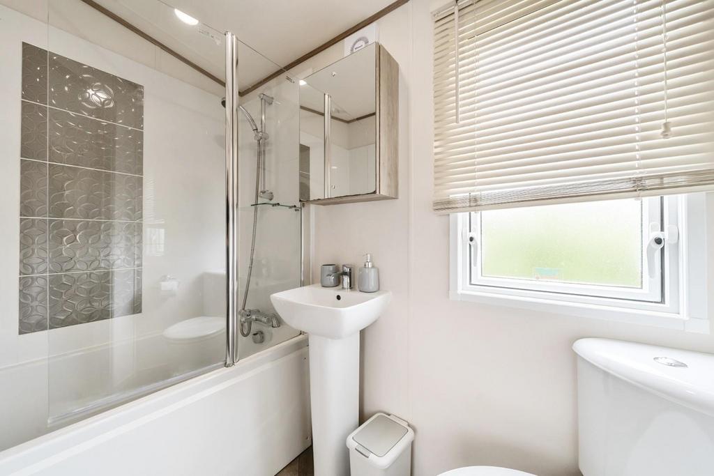 EN-SUITE.jpg