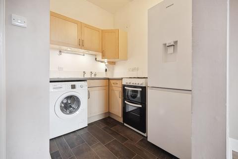 1 bedroom flat to rent, Holmlea Road, Flat 2/2, Cathcart, Glasgow, G44 4AB