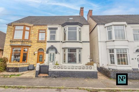 3 bedroom semi-detached house for sale, Bamford Street, Tamworth, B77