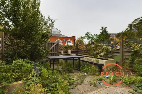4 Hereford Street, London, E2 6EX