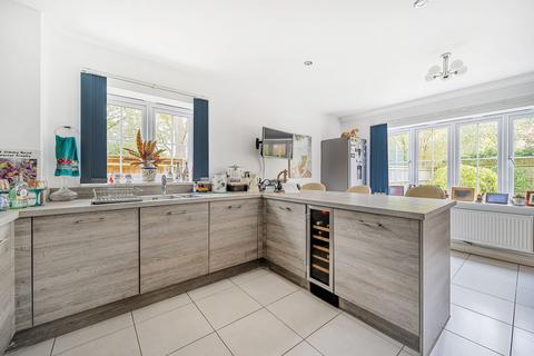 4 bedroom detached house for sale, Wood Croft, Billingshurst, RH14