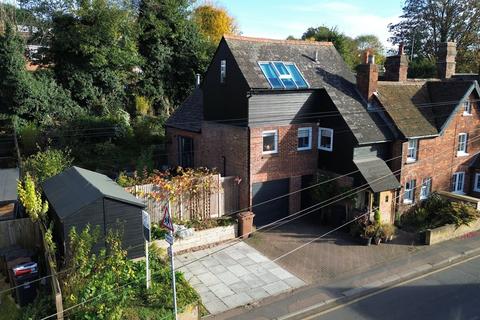 4 bedroom end of terrace house for sale, Cappell Lane, Ware SG12