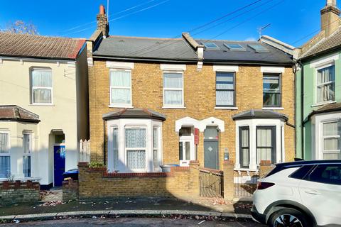 3 bedroom terraced house for sale, Ranelagh Road, London NW10