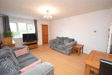 3 bedroom semi-detached house for sale, Thorpe Gardens, Leeds