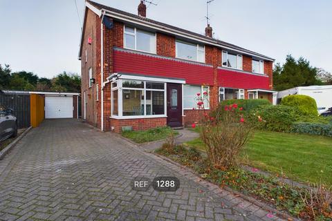 3 bedroom semi-detached house to rent, Beechdale, Cottingham, HU16