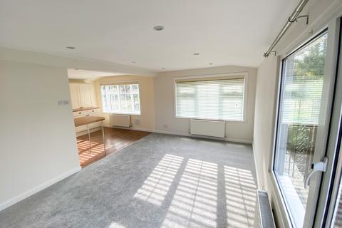 2 bedroom mobile home for sale, Avenue One, Weybridge Park Estates KT15