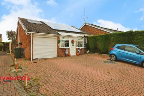 3 bedroom bungalow for sale, Disraeli Grove, Maltby, Rotherham