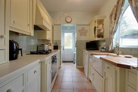 3 bedroom semi-detached house for sale, Beverley Road, Kirk Ella