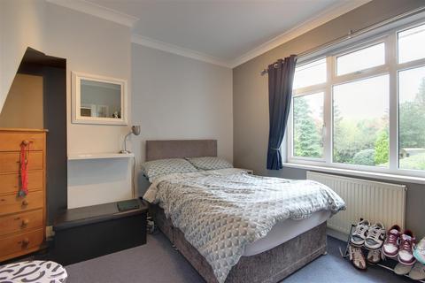 44 Beverley Road, Kirk Ella, Hull, HU10 7QB