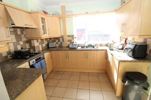 3 bedroom semi-detached house for sale, Keresforth Hall Road, Barnsley