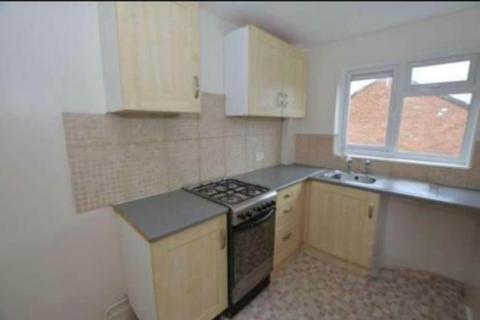 2 bedroom maisonette for sale, Plumstead Avenue, Milton Keynes MK13