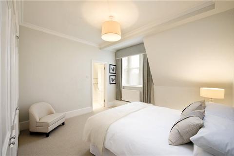 3 bedroom apartment to rent, North Audley Street, Mayfair, London, W1K