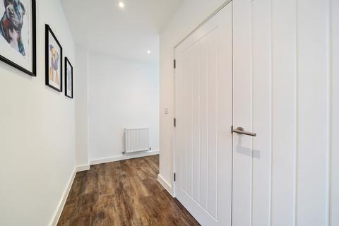 1 bedroom flat for sale, Eastern Avenue, Western Cross, Ebbsfleet Valley, DA10