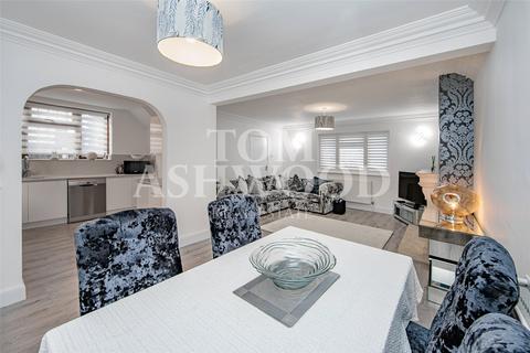 16 Webster Road, Stanford-le-hope, SS17 0BD