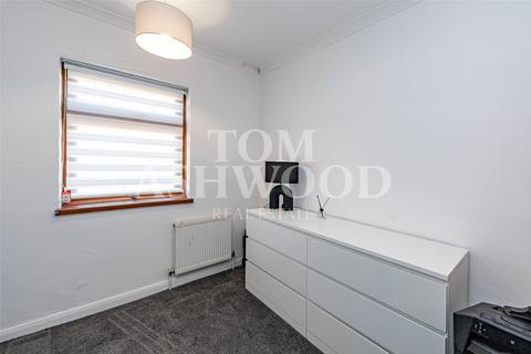 16 Webster Road, Stanford-le-hope, SS17 0BD