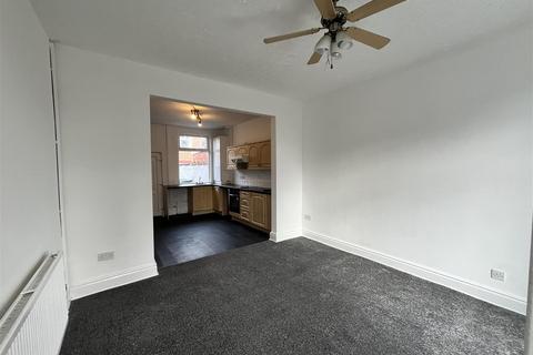 2 bedroom terraced house to rent, Edward Street, Manchester M34