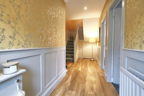 14 Dunrobin Road, ML6 8LP